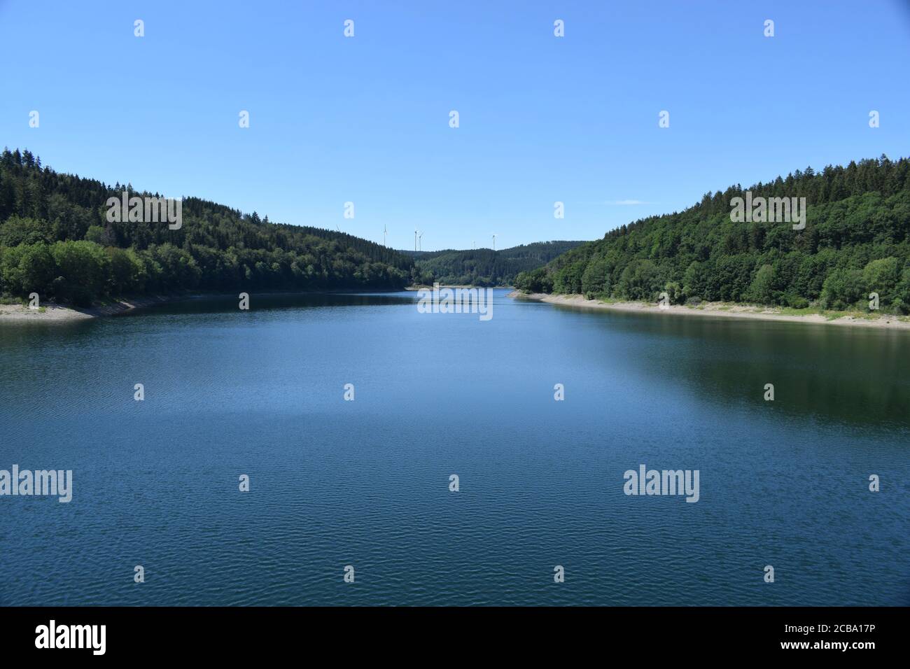 Stausee Oleftalsperre in der Eifel im Sommer 2020 Stockfoto