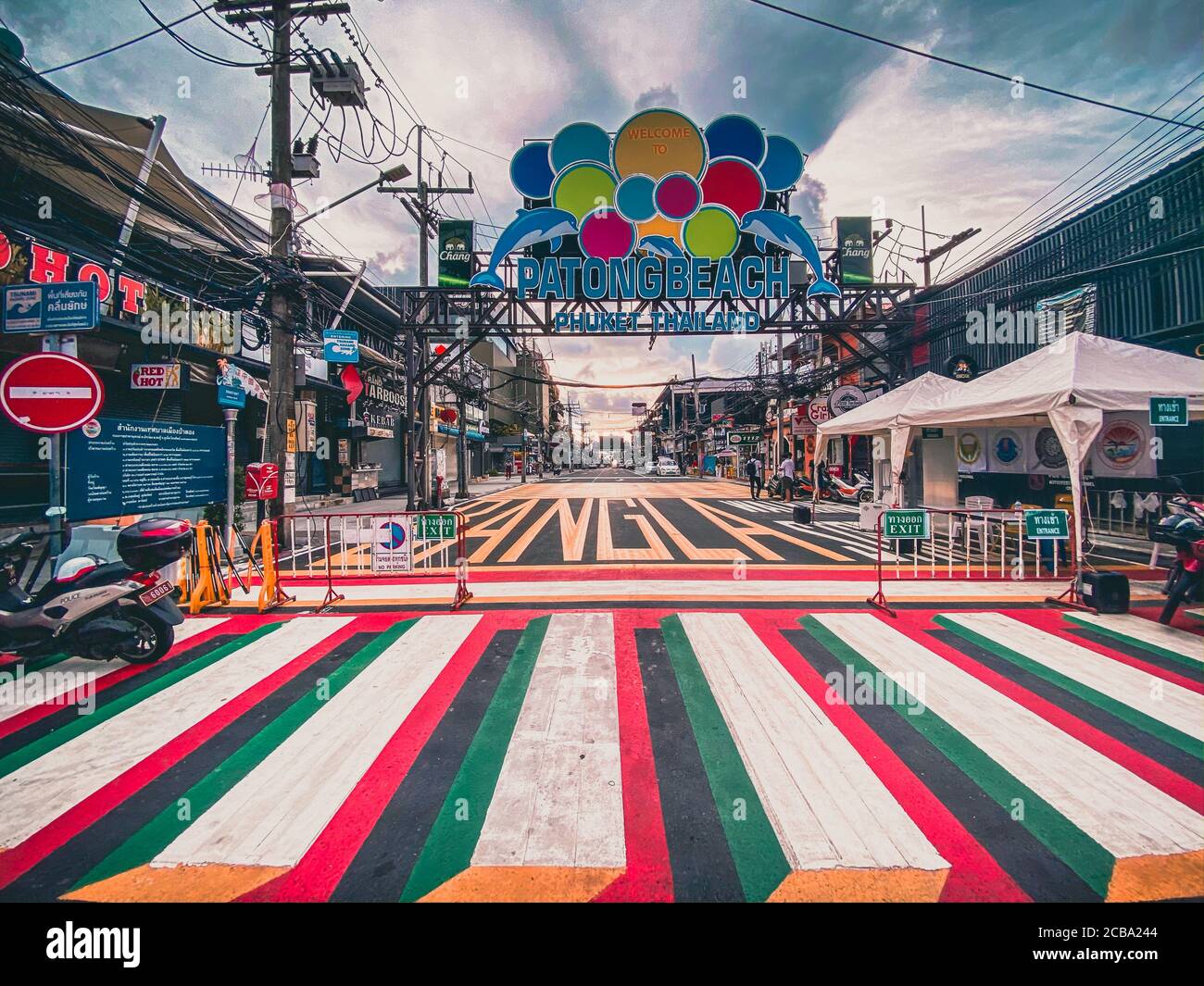 Bangla Straße in Patong Strand in Phuket während Covid Coronavirus Pandemie in Thailand Stockfoto