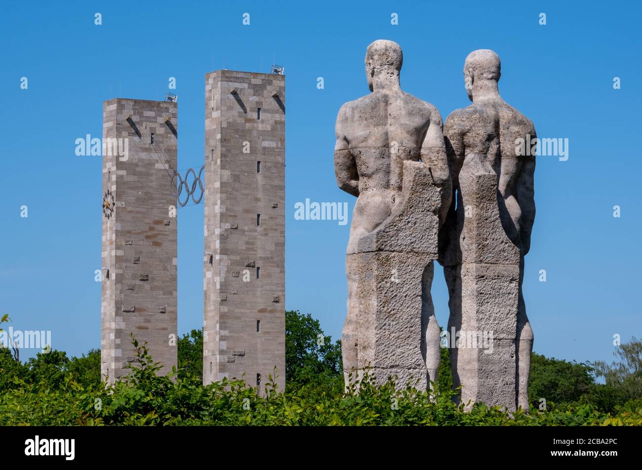 Skulpturen aus der NS-Zeit die Diskus-Werfer von Karl Albiker AT Olympiastadion Berlin Stockfoto