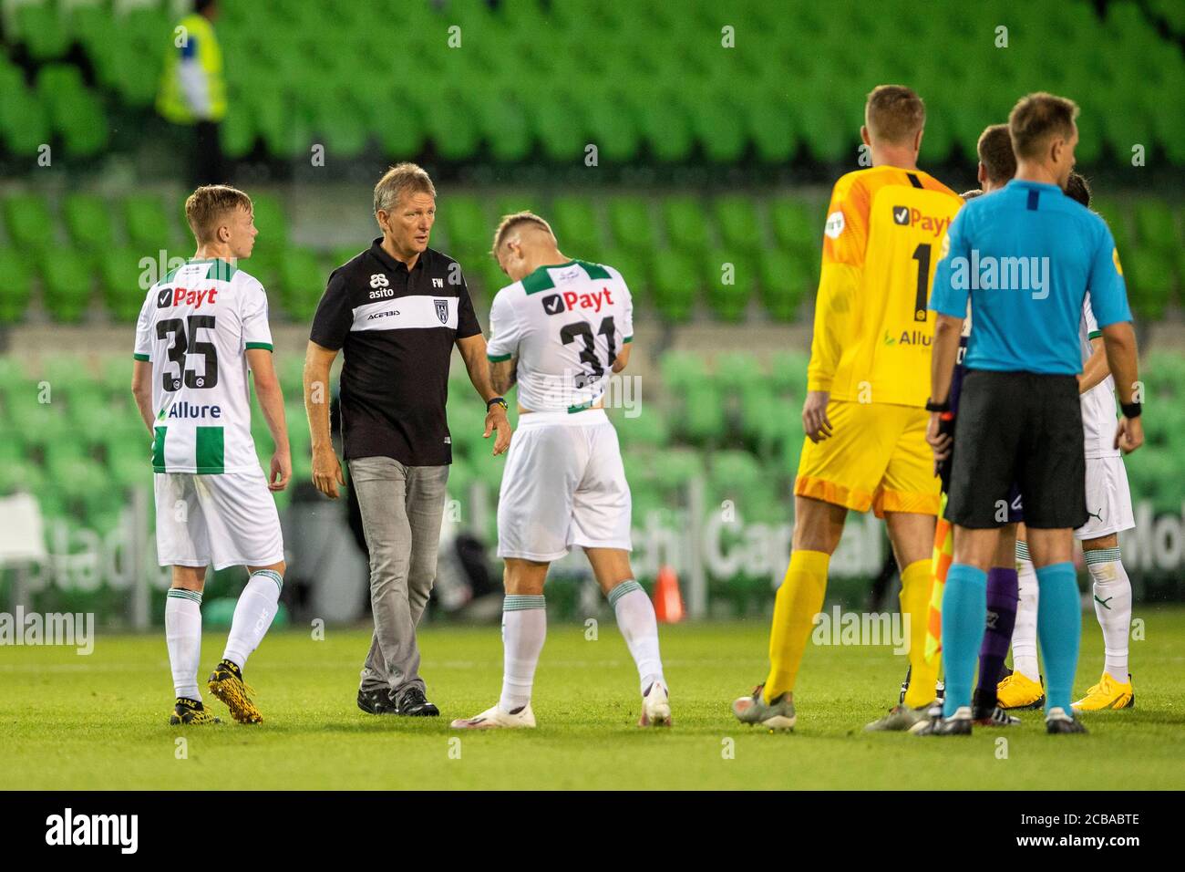 01-08-2020: Sport : Groningen gegen Herakles Almelo Herakles Almelo Trainer Frank Wormuth dankt seinen Spielern während des Freundschaftsspiels FC Groningen gegen sie Stockfoto