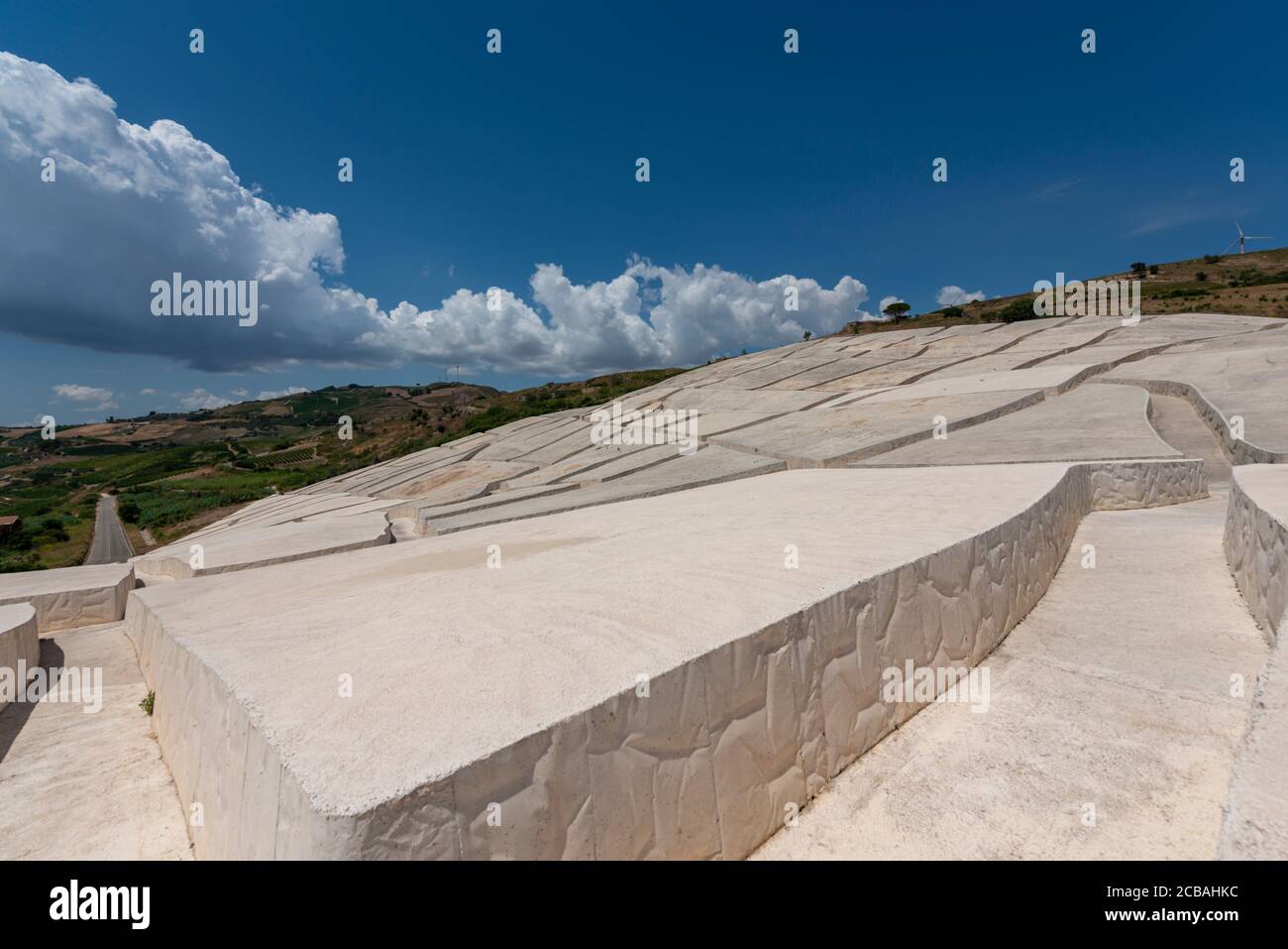 il Cretto di Burri, la più grande Opera d'arte a cielo aperto in italia, Alberto Burri, arte ambientale, Gibellina vecchia terremoto del Belice Stockfoto