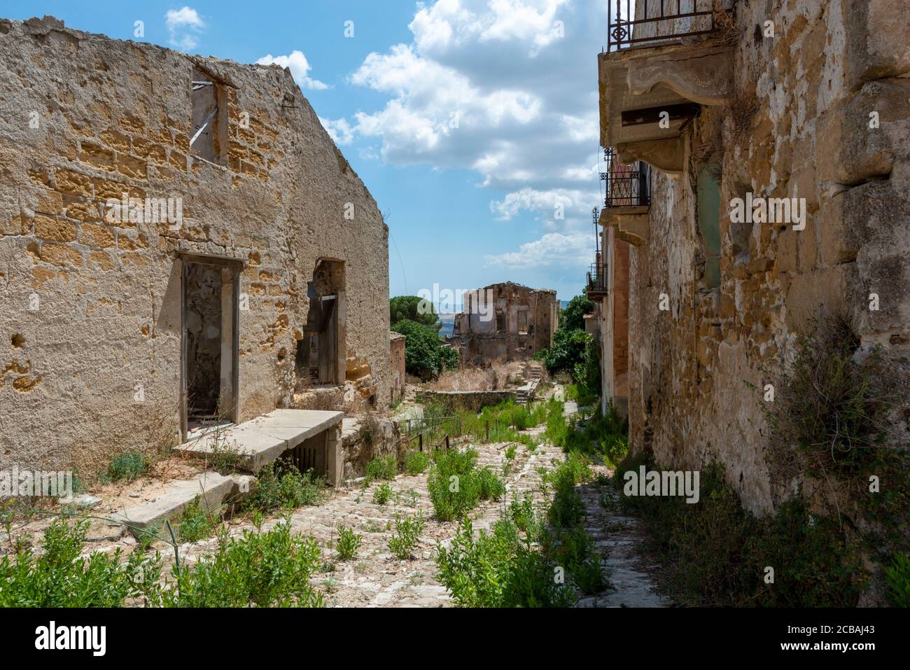La città fantasma di Poggioreale Eine Geisterstadt von poggioreale, dopo il terremoto, Trapani, Sicilia, Italia Stockfoto