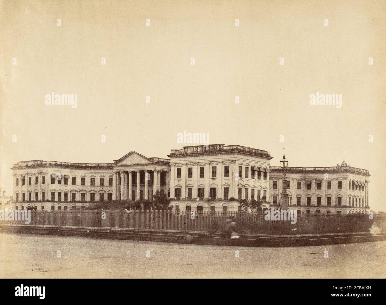 Großer Eingang zum Regierungsgebäude, Kalkutta, 1850er Jahre. Stockfoto