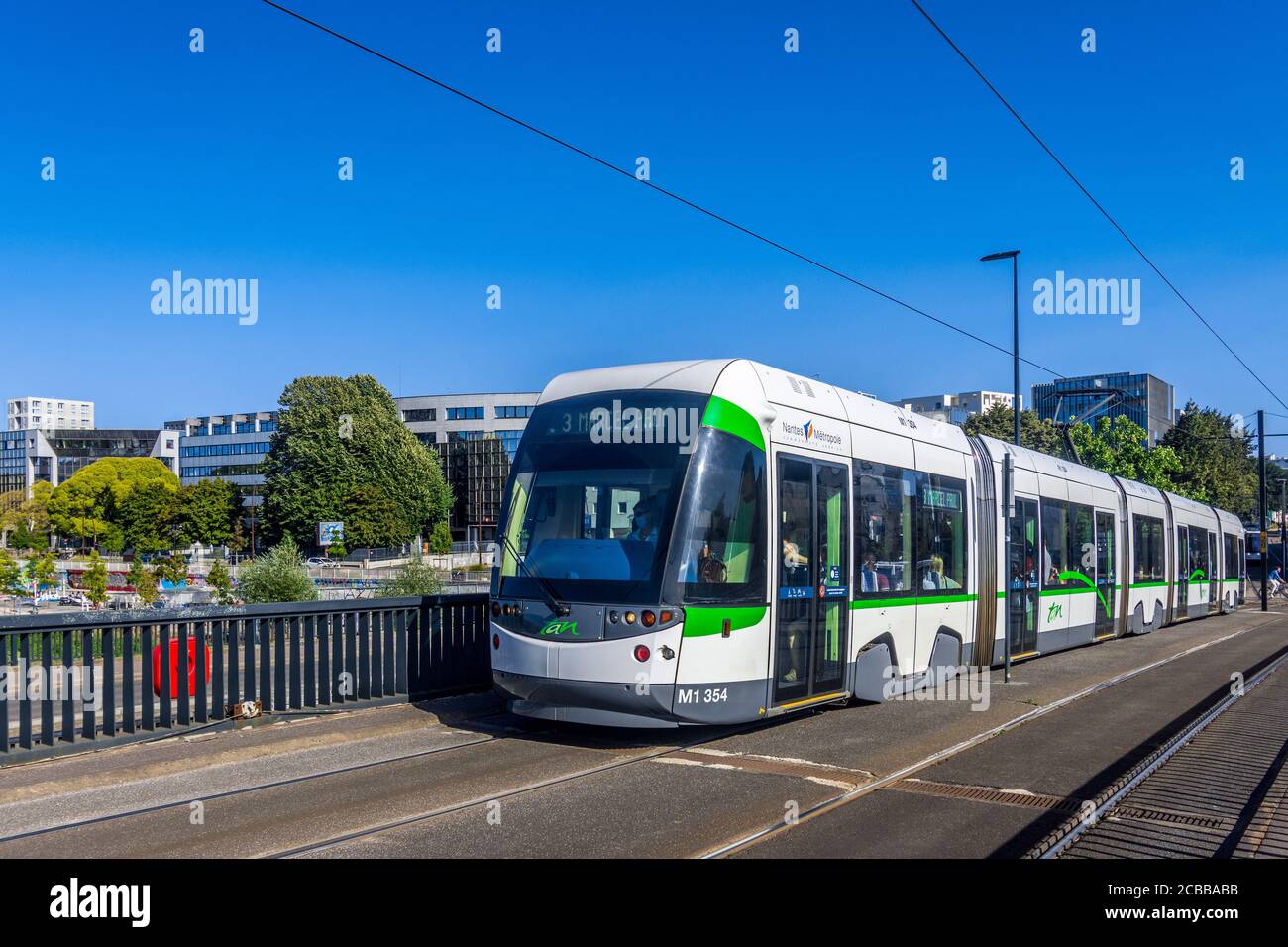 Alstom Citadis elektrische Straßenbahn "Tramway de Nantes" betrieben von Semitan in Nantes, Loire-Atlantique, Frankreich. Stockfoto