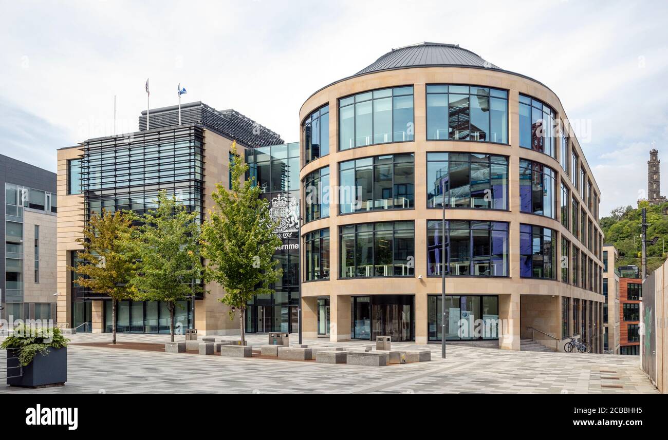 Queen Elizabeth House, das Gebäude des britischen Regierungszentrums in Edinburgh, Schottland, beherbergt den britischen öffentlichen Dienst in der Stadt. Stockfoto