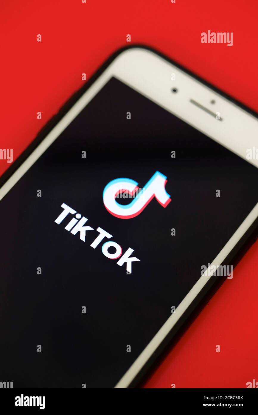 Logo der Online-Video-Sharing und Hosting-App Tik Tok Auf einem iPhone-Bildschirm Stockfoto