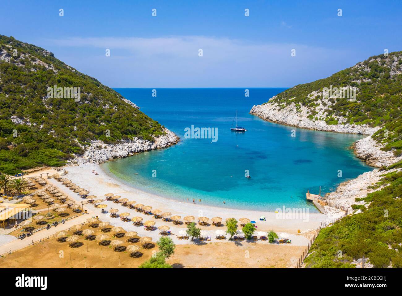 Luftaufnahme des Glysteri-Strandes, Skopelos, Nordsporaden, Griechenland Stockfoto