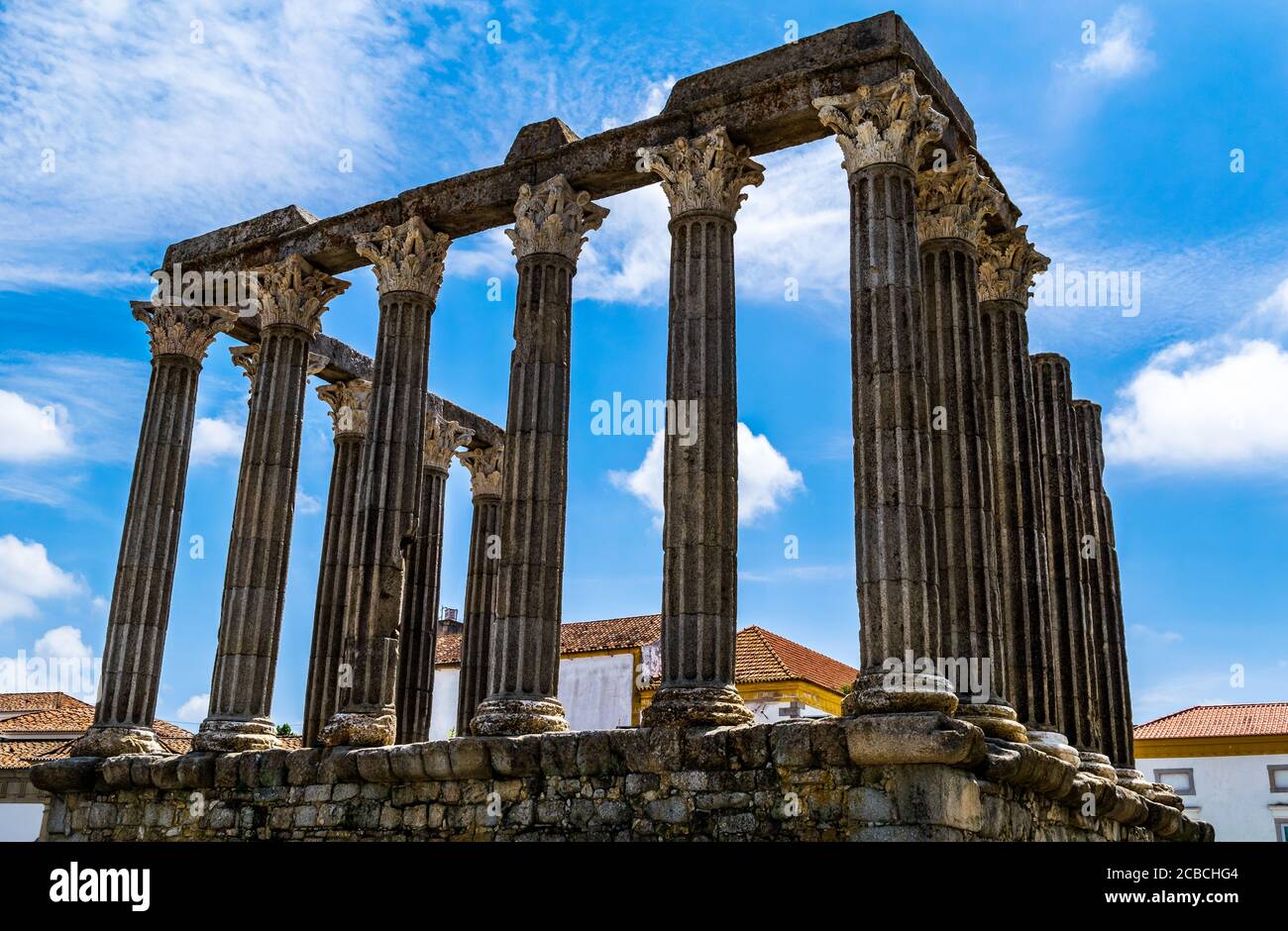 Römischer Tempel Diana von Evora liegt im Largo Conde de Vila Flor Stockfoto