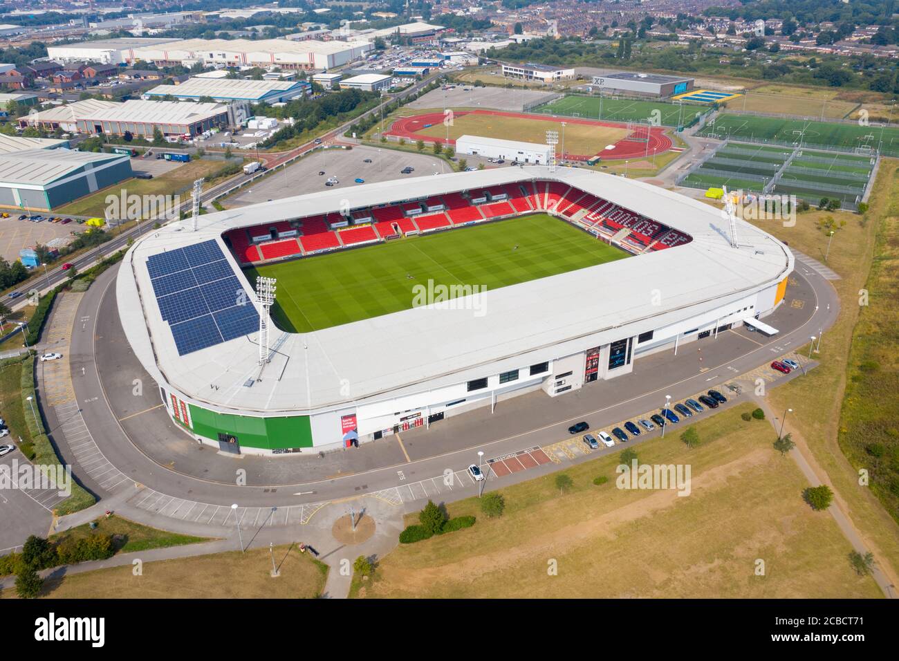 Doncaster UK, 12. Aug 2020: Luftaufnahme des Keepmoat Stadions in der Stadt Doncaster im Vereinigten Königreich, Heimat des Doncaster Rovers Football Clu Stockfoto