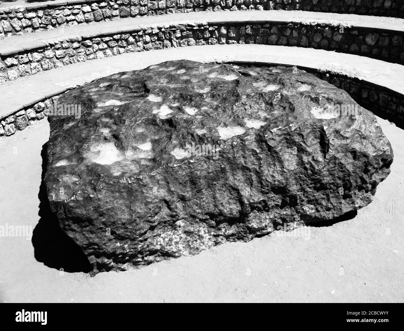 Hoba Meteorit in Namibia gefunden ist der größte Meteorit auf der Erde. Schwarzweiß-Bild. Stockfoto