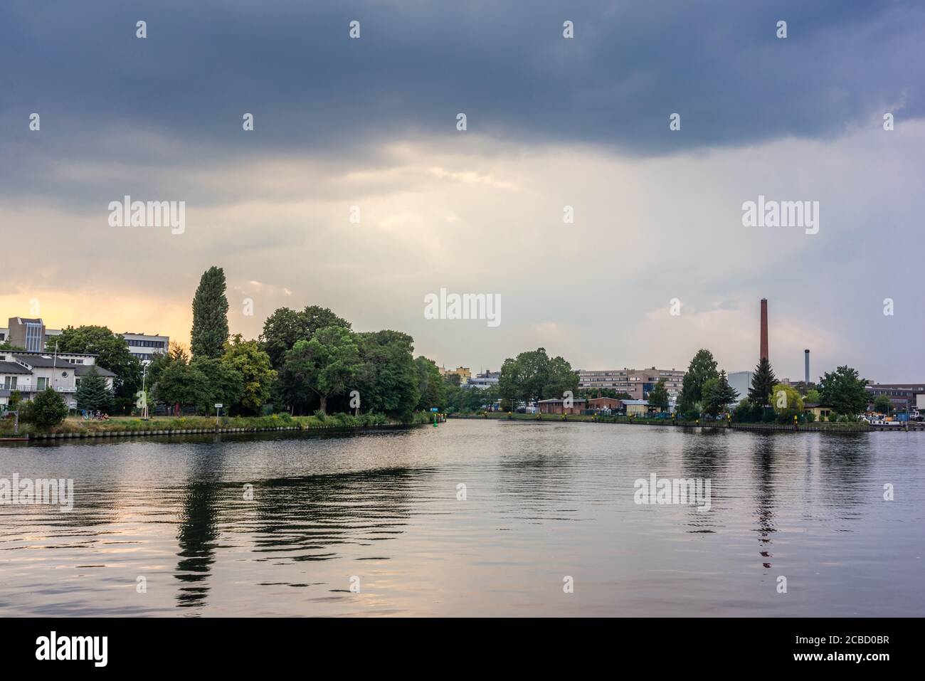 Hafen Britz Ost entlang des Teltowkanals in Berlin Neukölln, Deutschland, Europa Stockfoto