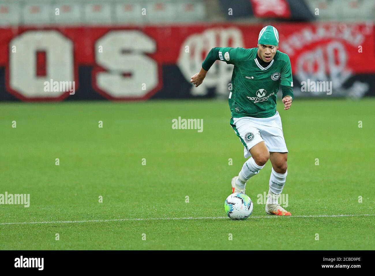 12. August 2020; Arena da Baixada Stadion, Curitiba, Parana, Brasilien; Brasilianischer Series A Fußball; Athletico gegen Goias; Thalles of Goias Stockfoto