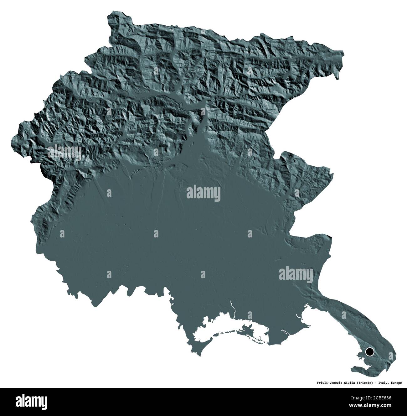 Form von Friaul-Julisch Venetien, autonome Region Italiens, mit seiner Hauptstadt auf weißem Hintergrund isoliert. Farbige Höhenkarte. 3D-Rendering Stockfoto