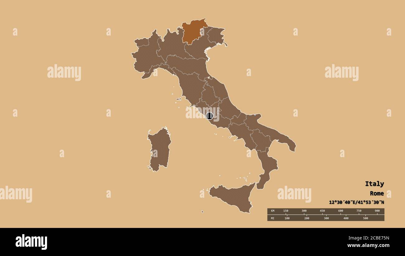 Entsättigte Form von Italien mit seiner Hauptstadt, Hauptregionalteilung und dem abgetrennten Trentino-Südtirol-Gebiet. Beschriftungen. Komposition aus gemustertem Textu Stockfoto