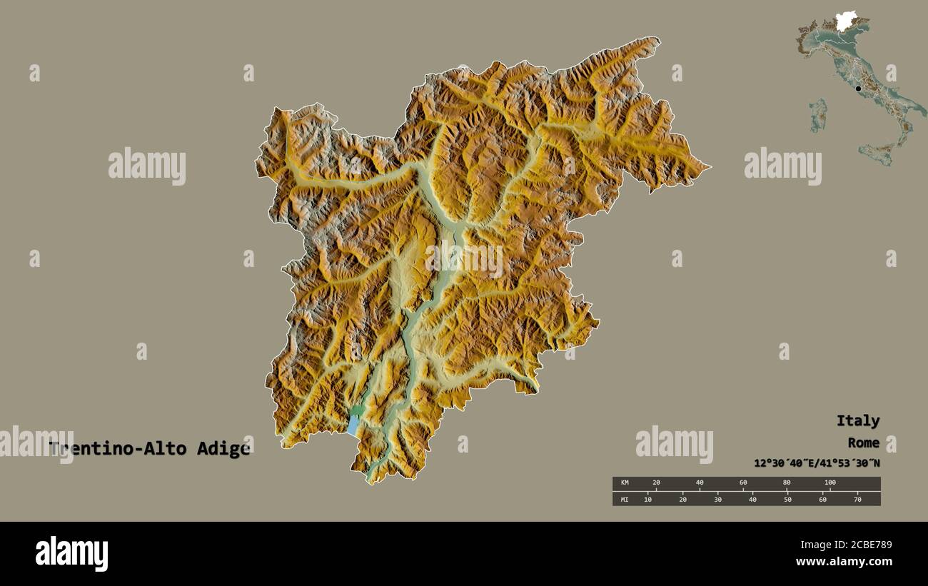 Form von Trentino-Südtirol, autonome Region Italiens, mit seiner Hauptstadt isoliert auf festem Hintergrund. Entfernungsskala, Regionenvorschau und Beschriftungen. Bis Stockfoto