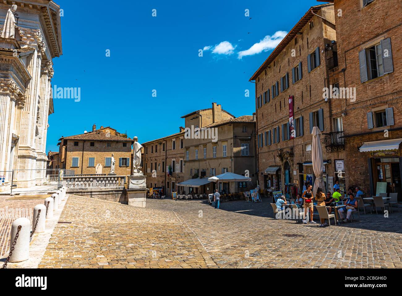 Urbino Das historische Zentrum ist ein UNESCOWeltkulturerbe. Die
