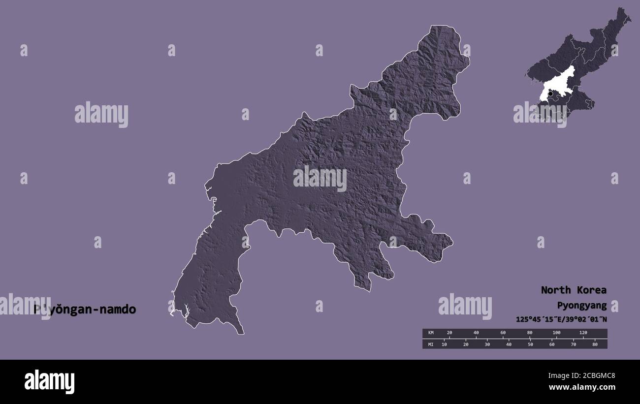 Form von P'yŏngan-namdo, Provinz Nordkorea, mit seiner Hauptstadt isoliert auf festem Hintergrund. Entfernungsskala, Regionenvorschau und Beschriftungen. Farbiges el Stockfoto