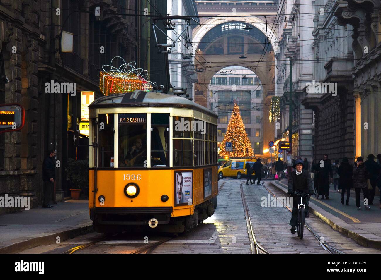 Stadtszene in Mailand zu Weihnachten Stockfoto