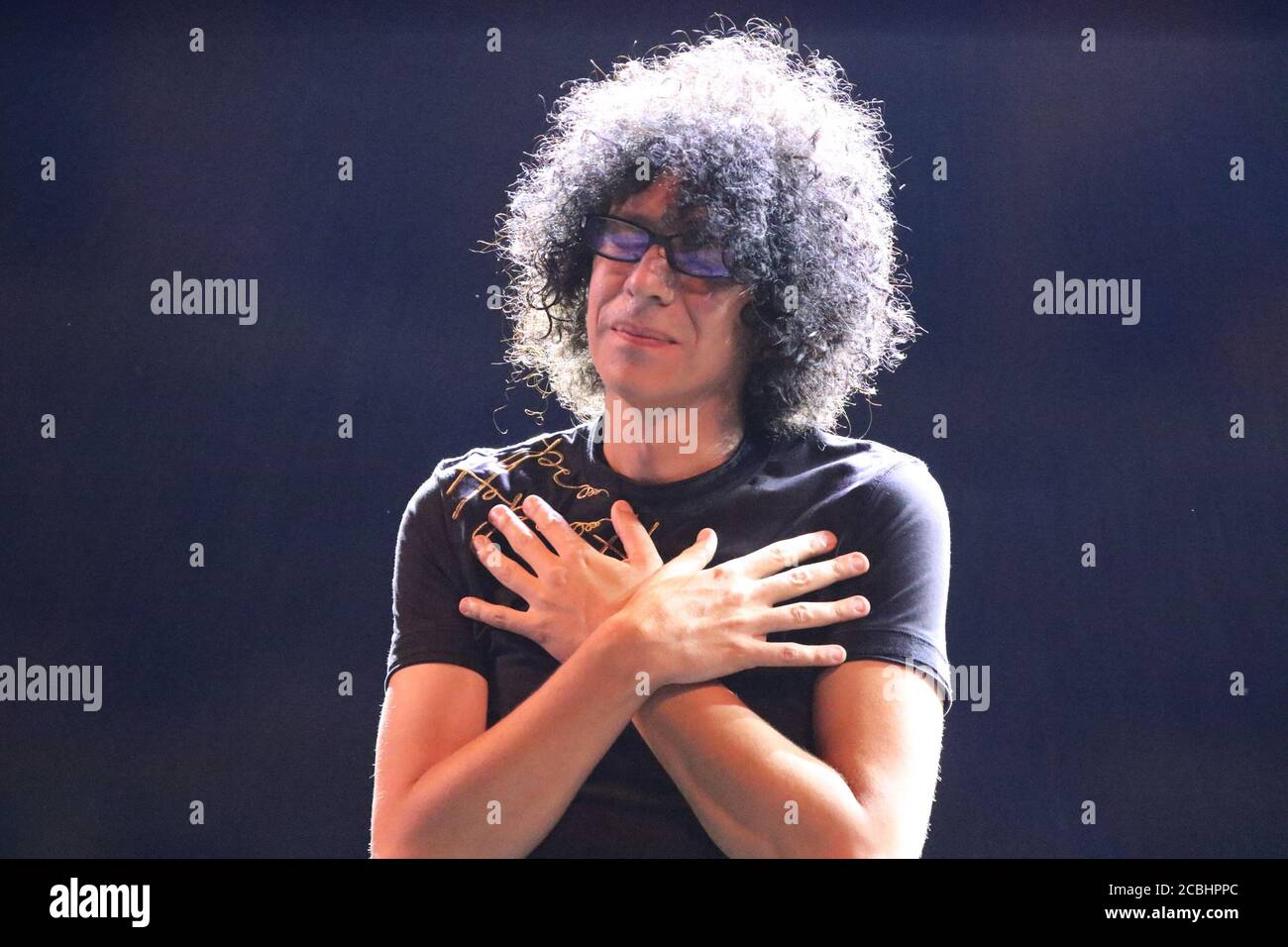 Neapel, Italien. August 2020. Giovanni Allevi im Konzert in Neapel für die Rezension mit dem Titel "Restate a Napoli. Il Teatro del Plebiscito“. (Foto: Salvatore Esposito/Pacific Press) Quelle: Pacific Press Media Production Corp./Alamy Live News Stockfoto