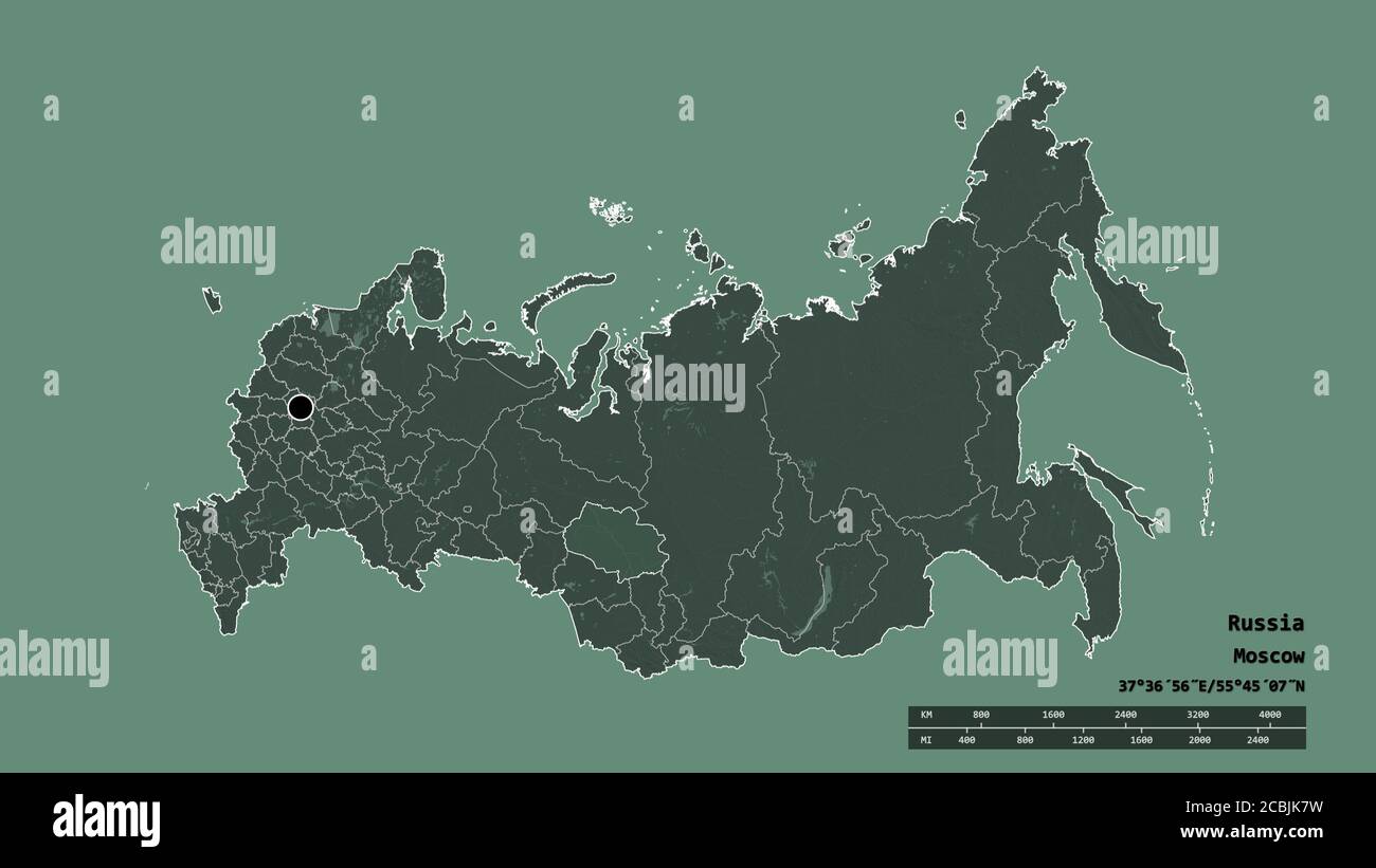 Entsättigte Form von Russland mit seiner Hauptstadt, der wichtigsten regionalen Teilung und dem abgetrennten Tomsk-Gebiet. Beschriftungen. Farbige Höhenkarte. 3D-Rendering Stockfoto