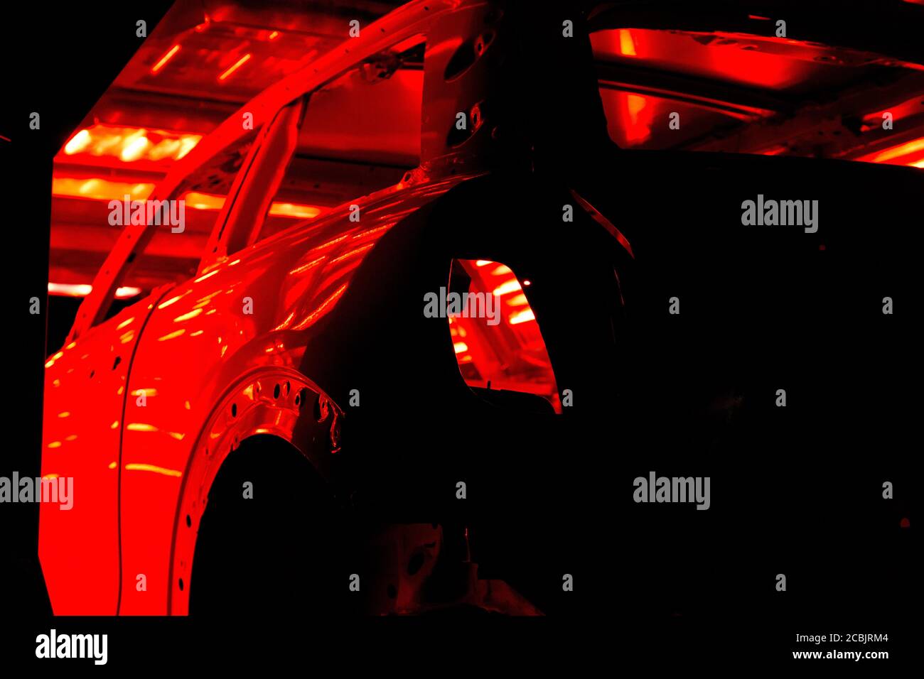 Karosserie in einem Lack trocknen Backofen in der Automobilmontage Stockfoto