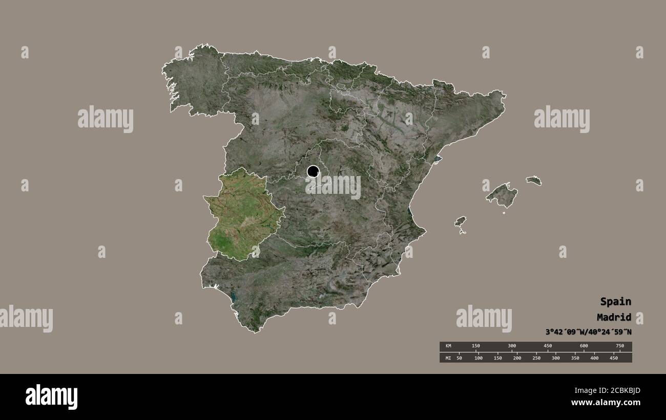 Entsättigte Form von Spanien mit seiner Hauptstadt, der wichtigsten regionalen Teilung und der abgetrennten Extremadura-Bereich. Beschriftungen. Satellitenbilder. 3D-Rendering Stockfoto