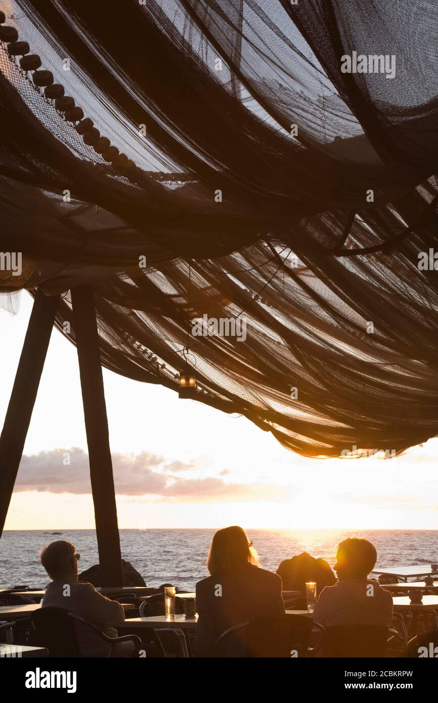 Las Arenas Strand bei Sonnenuntergang, Teneriffa, Kanarische Inseln, Spanien Stockfoto