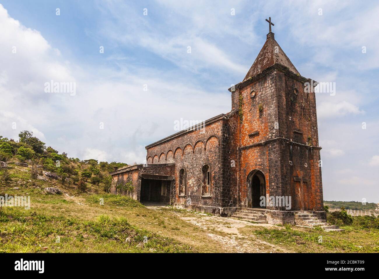 Bokor Hill Station, Alte Römisch-Katholische Kirche, Preah Monivong Nationalpark, Kampot, Kambodscha Stockfoto