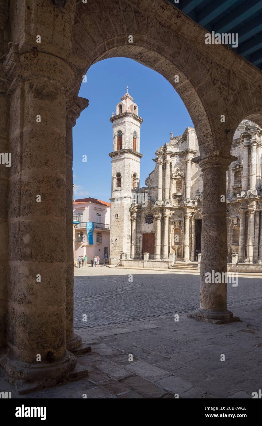 Blick auf die Kathedrale von Havanna, Havanna, Kuba Stockfoto