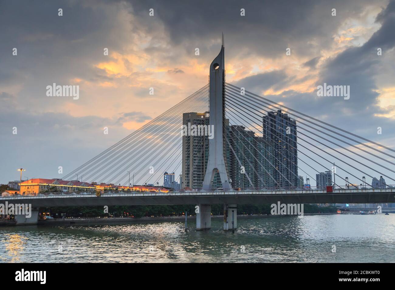 Jiefang Brücke über Perlfluss, Guangzhou, China Stockfoto