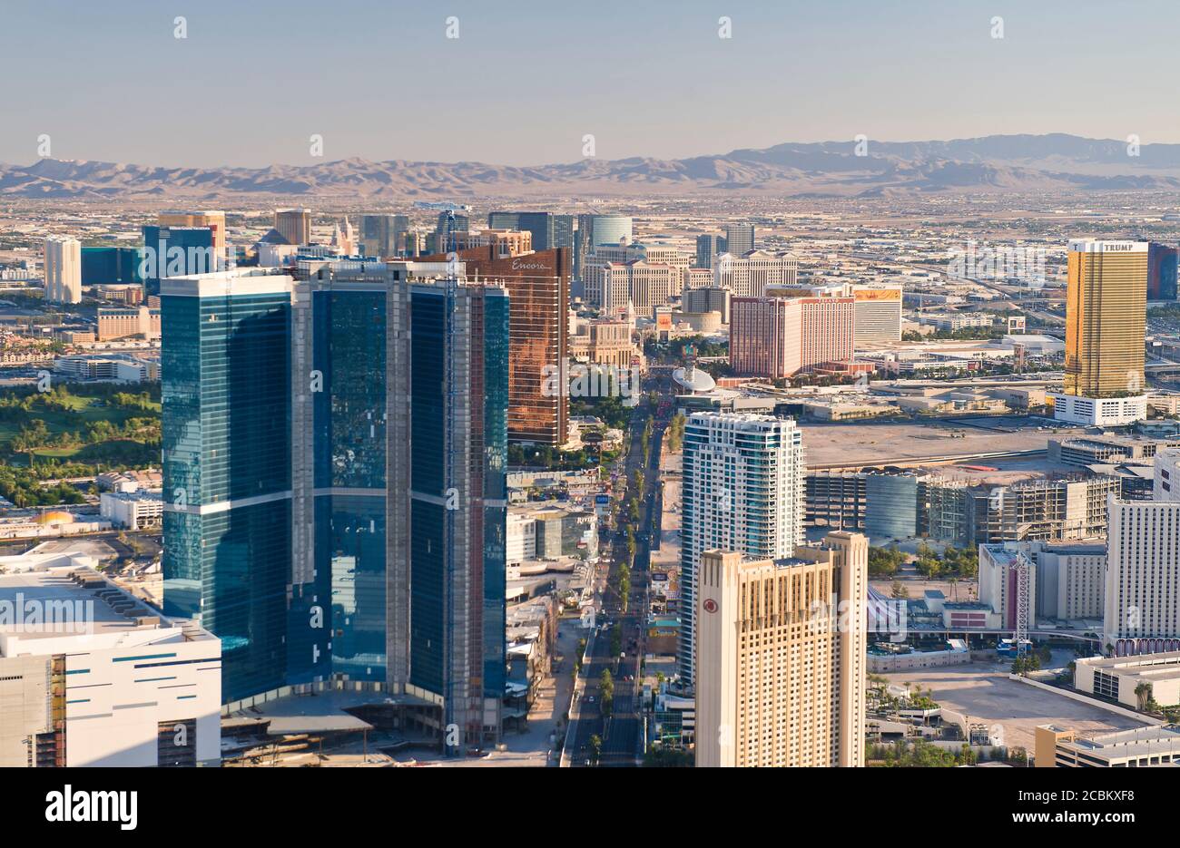 Blick auf die Skyline von Las Vegas vom Stratosphere Tower, Nevada, USA Stockfoto