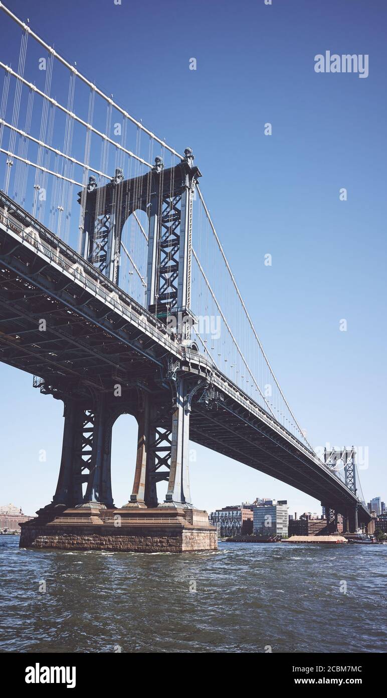 Die Manhattan Bridge, Farbtonbild, New York City, USA. Stockfoto