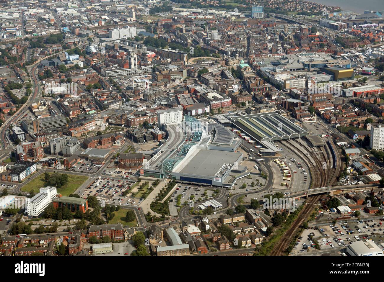 Luftaufnahme des Stadtzentrums von Hull mit St. Stephen's Shopping Im Vordergrund in der Mitte hervorstehend Stockfoto