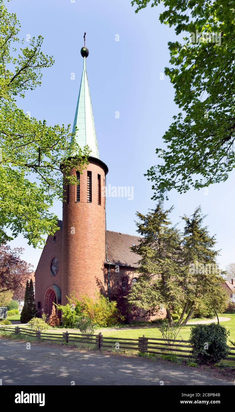Katholische Kirche St. Johannes des Täufers, Weserrenaissance, Petershagen, Ostwestfalen, Nordrhein-Westfalen, Deutschland Stockfoto