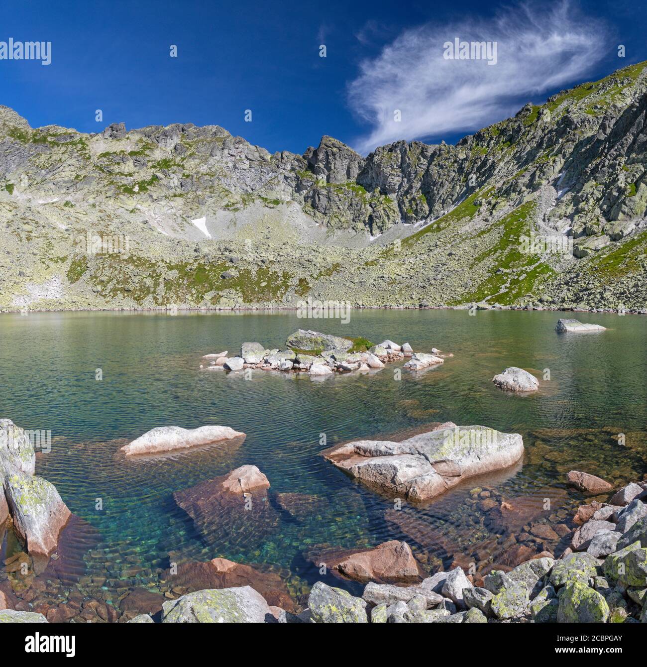 Hohe Tatra - Slowakei - der Blick auf den Capie pleso See in Mlynicka dolina. Stockfoto
