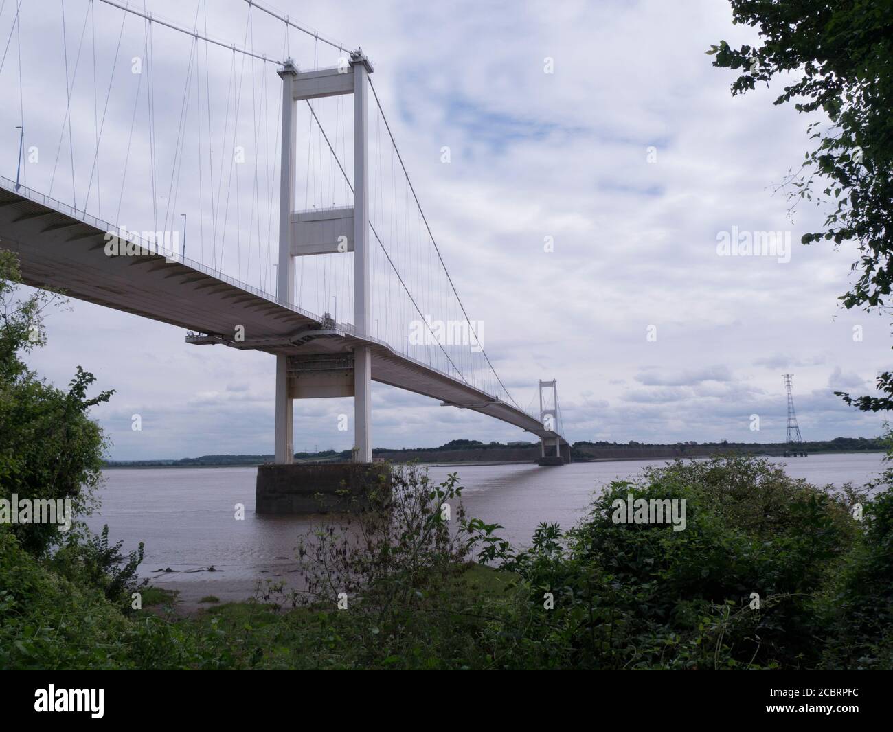 Old Severn Road Bridge Chepstow Monmouthshire South Wales Großbritannien eröffnet 1966 führt die Autobahn M48 über den Severn von Chepstow nach Aust Gloucestershire Stockfoto