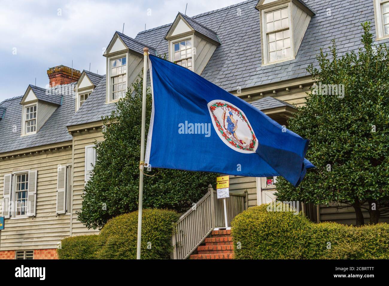 Virginia-Flagge im Watermen's Museum im historischen Yorktown im Colonial National Historical Park in Virginia. Stockfoto