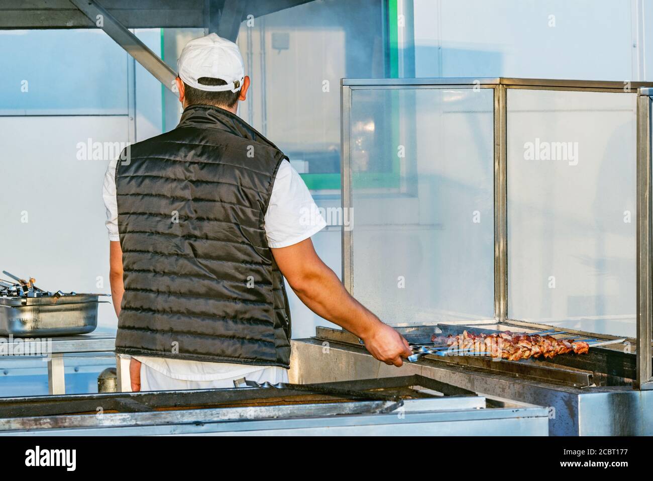 Kochen des Grills. Stockfoto