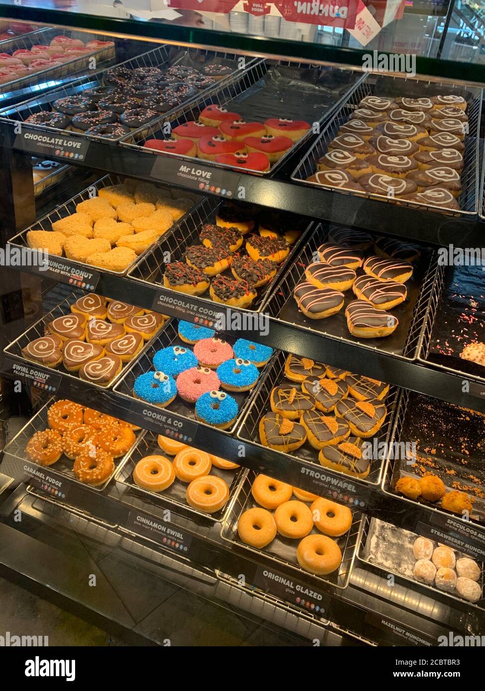 Dukin Donuts : Dunkin Donuts Regensburg Kuchen Amerikanisch Nachspeisen Lieferando De - Dunkin donuts items up to 25% off + free p&p.