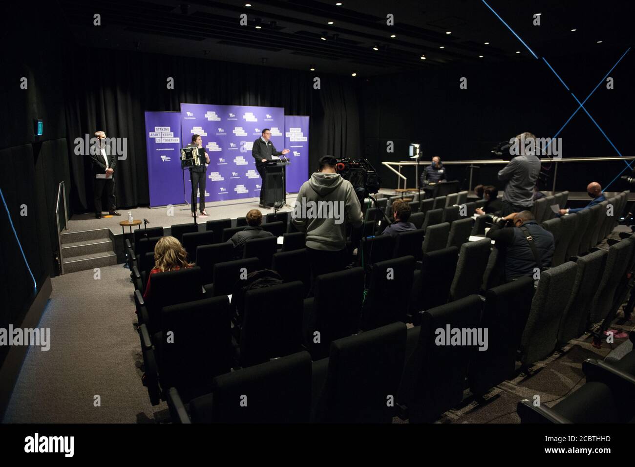 Melbourne, Australien, 15. August 2020, Victorian State Premier Daniel Andrews führt die tägliche Pressekonferenz, wo er Medien und die Menschen des Staates Victoria über die Bemühungen, die Ausbreitung des Corona-Virus in Australiens zweitbevölkerungsreichsten Staat einzudämmen aktualisiert. Kredit: Michael Currie/Alamy Live Nachrichten Stockfoto