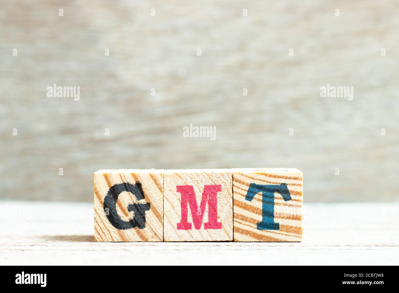 Buchstabe Im Wort Gmt Abkurzung Fur Greenwich Mean Time Auf Holzhintergrund Stockfotografie Alamy