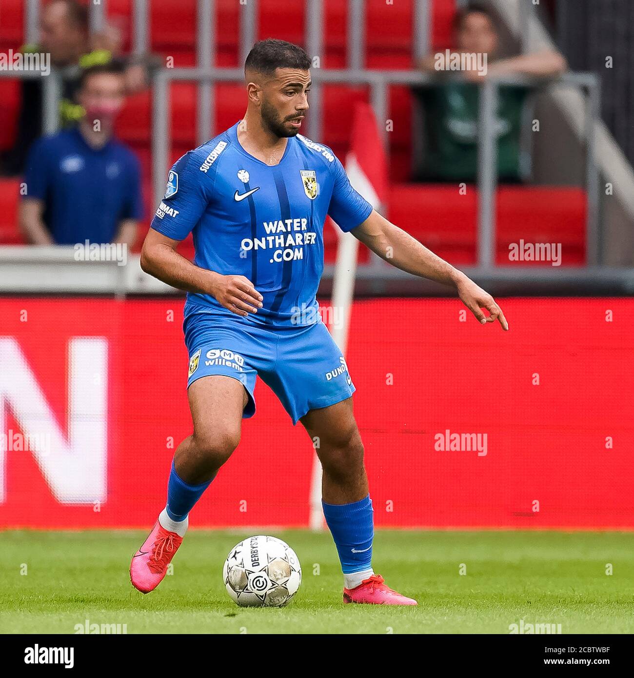 EINDHOVEN, PSV - Vitesse, 15-08-2020, Fußball, Freundschaftsspiel, Niederländische Eredivisie, Saison 2020-2021, Philips Stadion, Vitesse Spieler Oussama Tannane Stockfoto