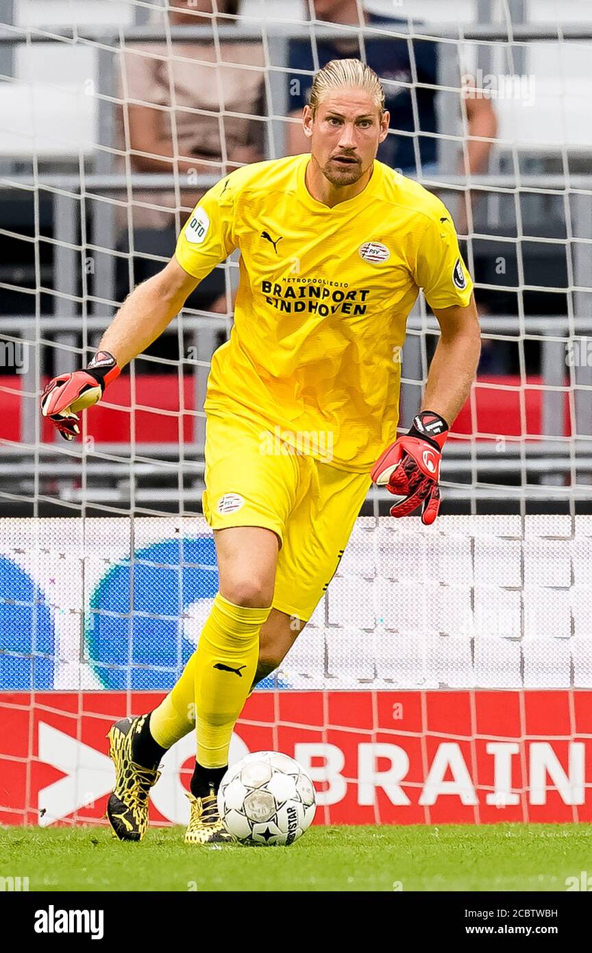 EINDHOVEN, PSV - Vitesse, 15-08-2020, Fußball, Freundschaftsspiel, Niederländische Eredivisie, Saison 2020-2021, Philips Stadion, PSV-Torwart Lars Unnerstall Stockfoto