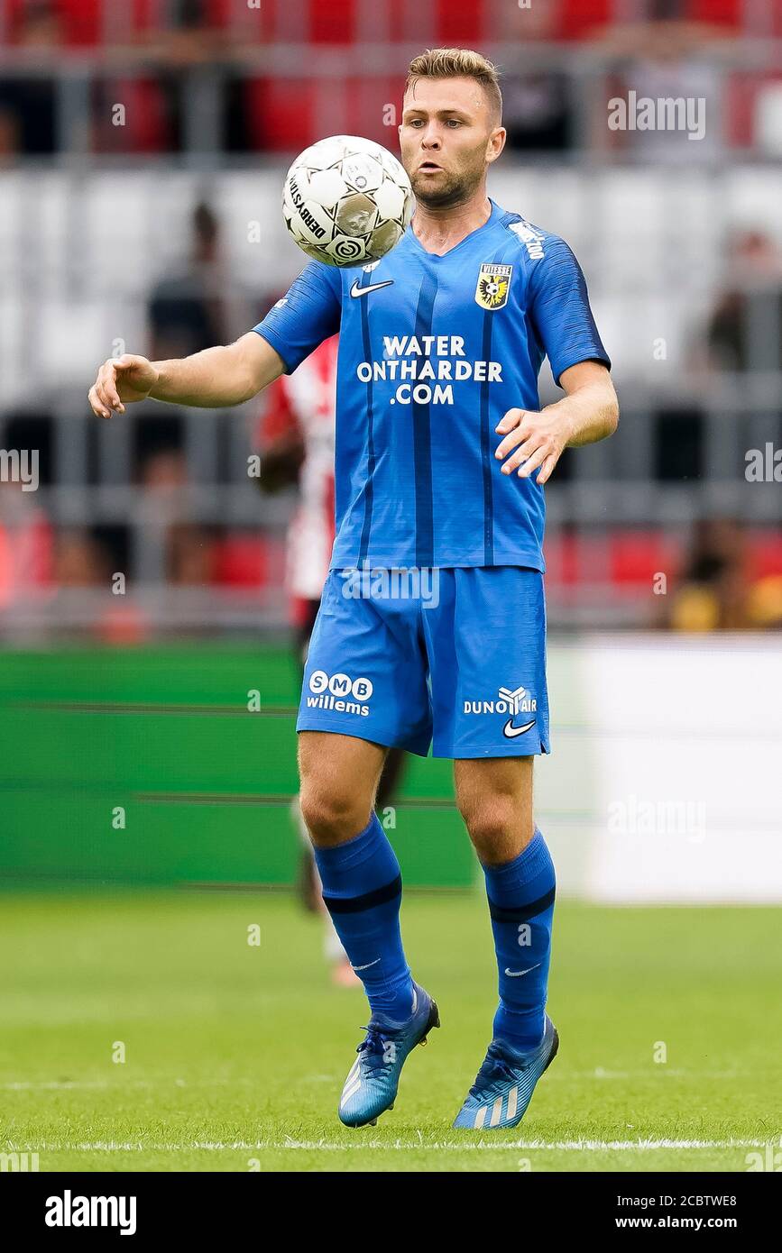 EINDHOVEN, PSV - Vitesse, 15-08-2020, Fußball, Freundschaftsspiel, Niederländische Eredivisie, Saison 2020-2021, Philips Stadion, Vitesse Spieler Sondre Tronstad Stockfoto