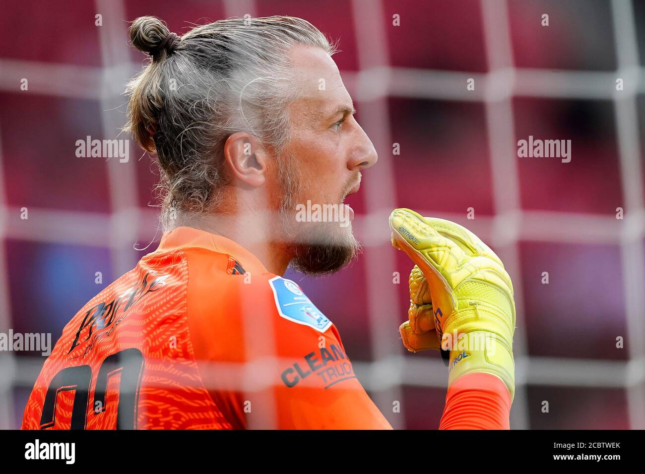 EINDHOVEN, PSV - Vitesse, 15-08-2020, Fußball, Freundschaftsspiel, Niederländische Eredivisie, Saison 2020-2021, Philips Stadion, Vitesse Torwart Remko Pasveer Stockfoto