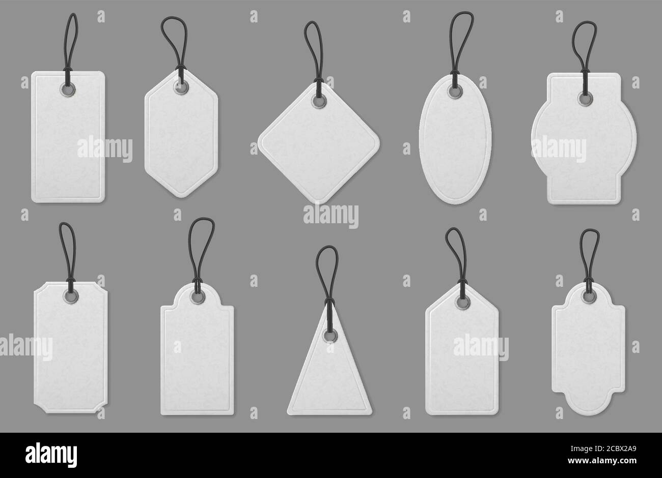 Preisschild-Karten. Realistische weiße Shopping-Etiketten mit Seilen, hängende Tags für die Kennzeichnung der Preisgestaltung, Vintage-Papier Label Mockup Vektor-Set Stock Vektor