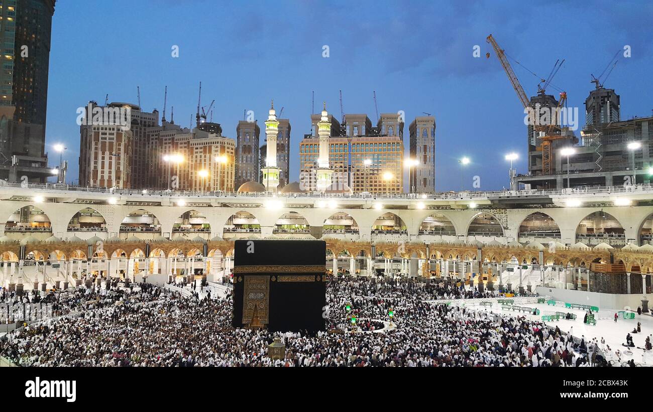 Kaaba nach Fajr Gebet in Al-Masjid Al-Haram in Mekka, Saudi-Arabien Stockfoto