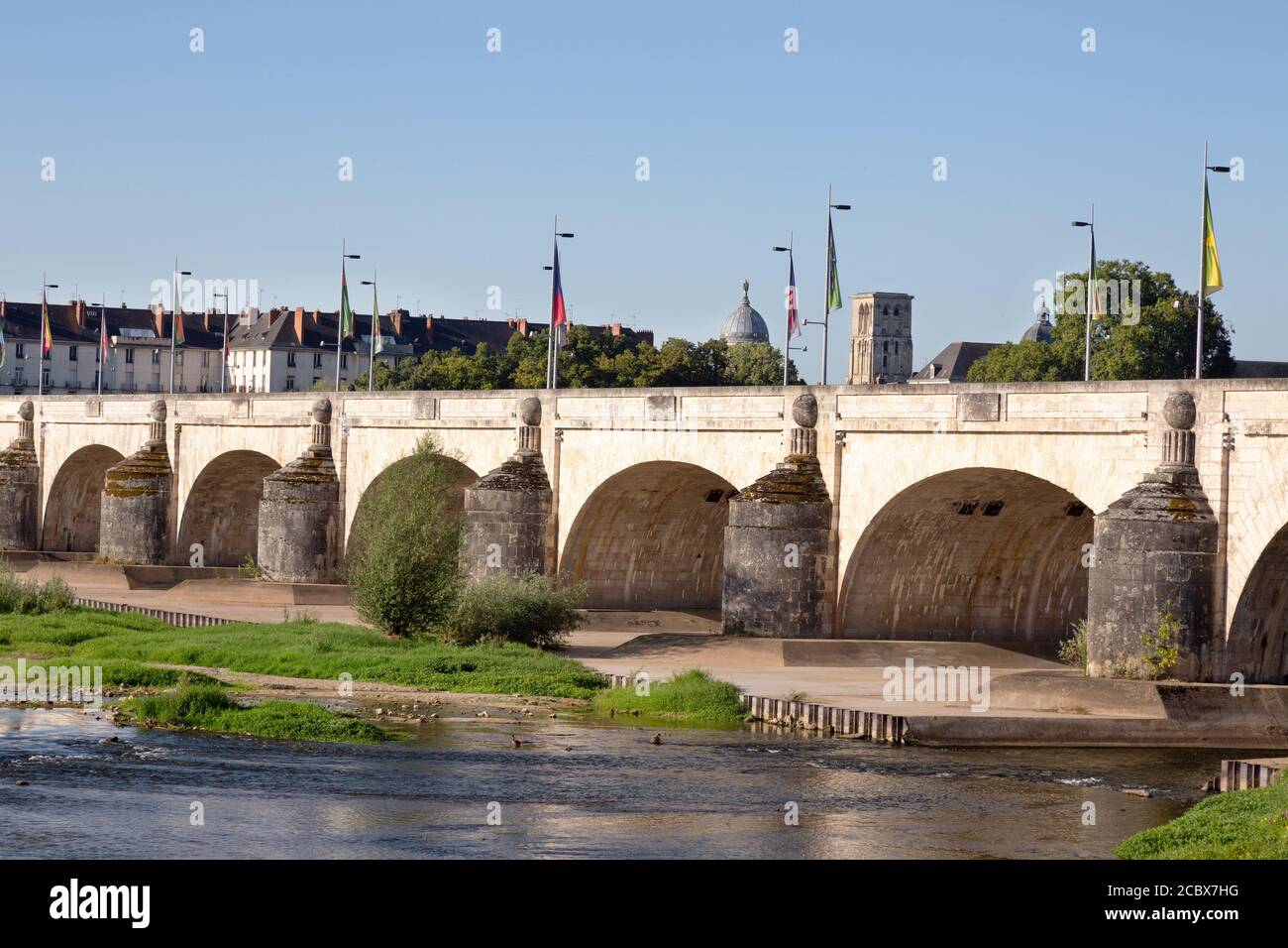 Tours Brücke über die Loire, aka Pont Wilson oder Woodrow Wilson Brücke, Tours, Loire Tal, Frankreich Europa Stockfoto