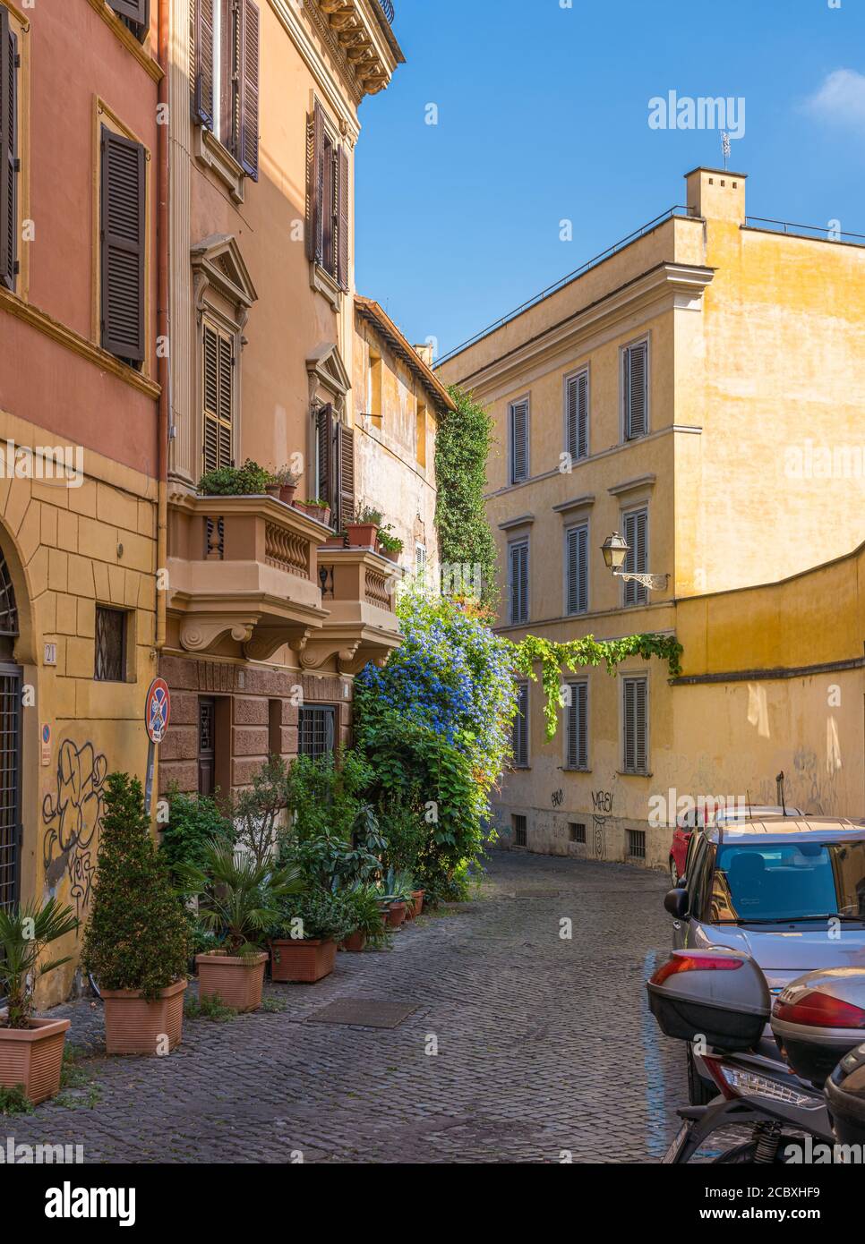 Das malerische Viertel "Rione Trastevere an einem Sommermorgen, in Rom, Italien. Stockfoto