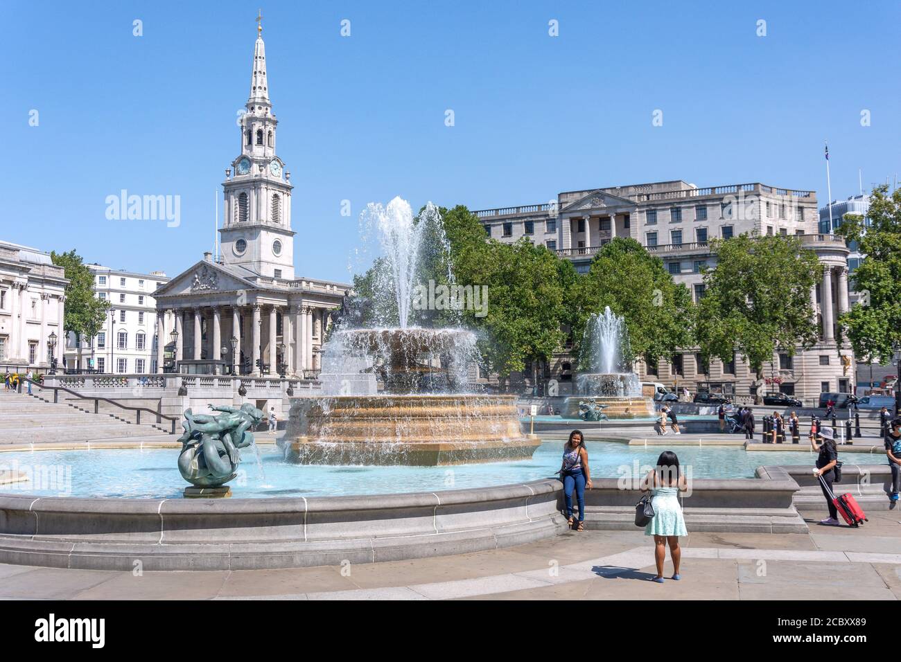 Brunnen und St. Martin-in-the-Fields Kirche, Trafalgar Square, City of Westminster, Greater London, England, Großbritannien Stockfoto